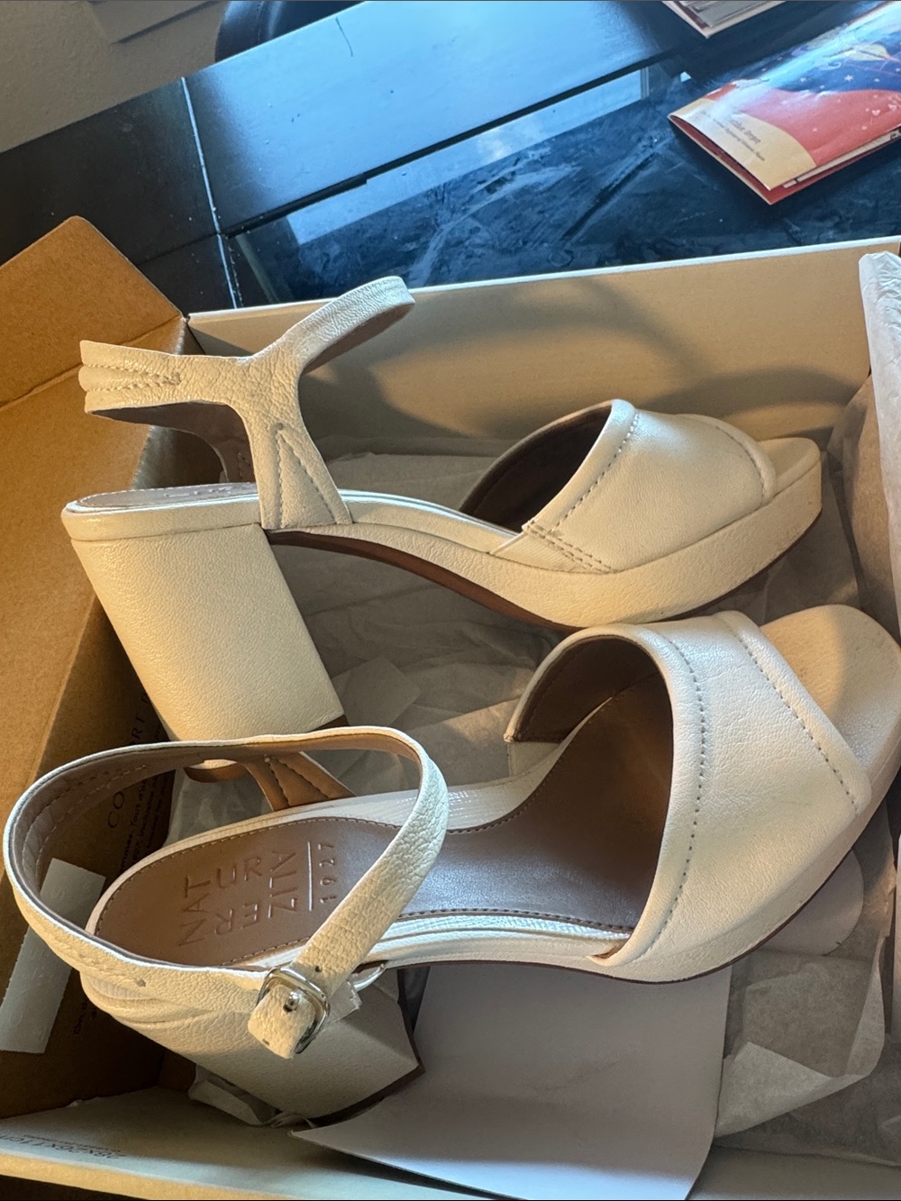 Naturalizer Petra Ankle Strap Platforms size 9.5 WIDE warm white